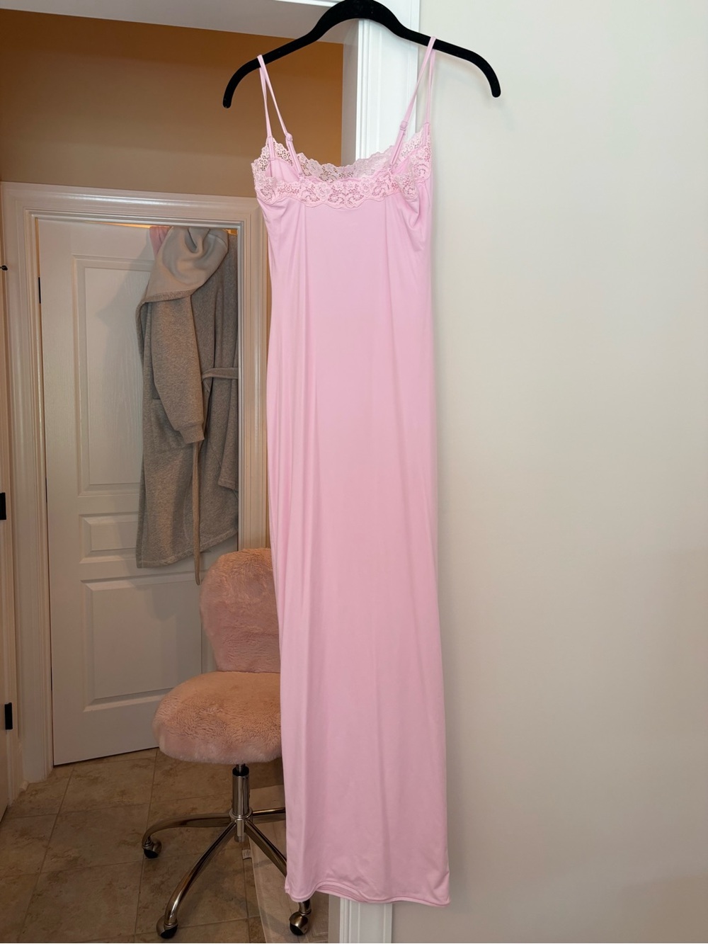 SKIMS fits everybody cherry blossom maxi slip dress - Picture 2 of 5